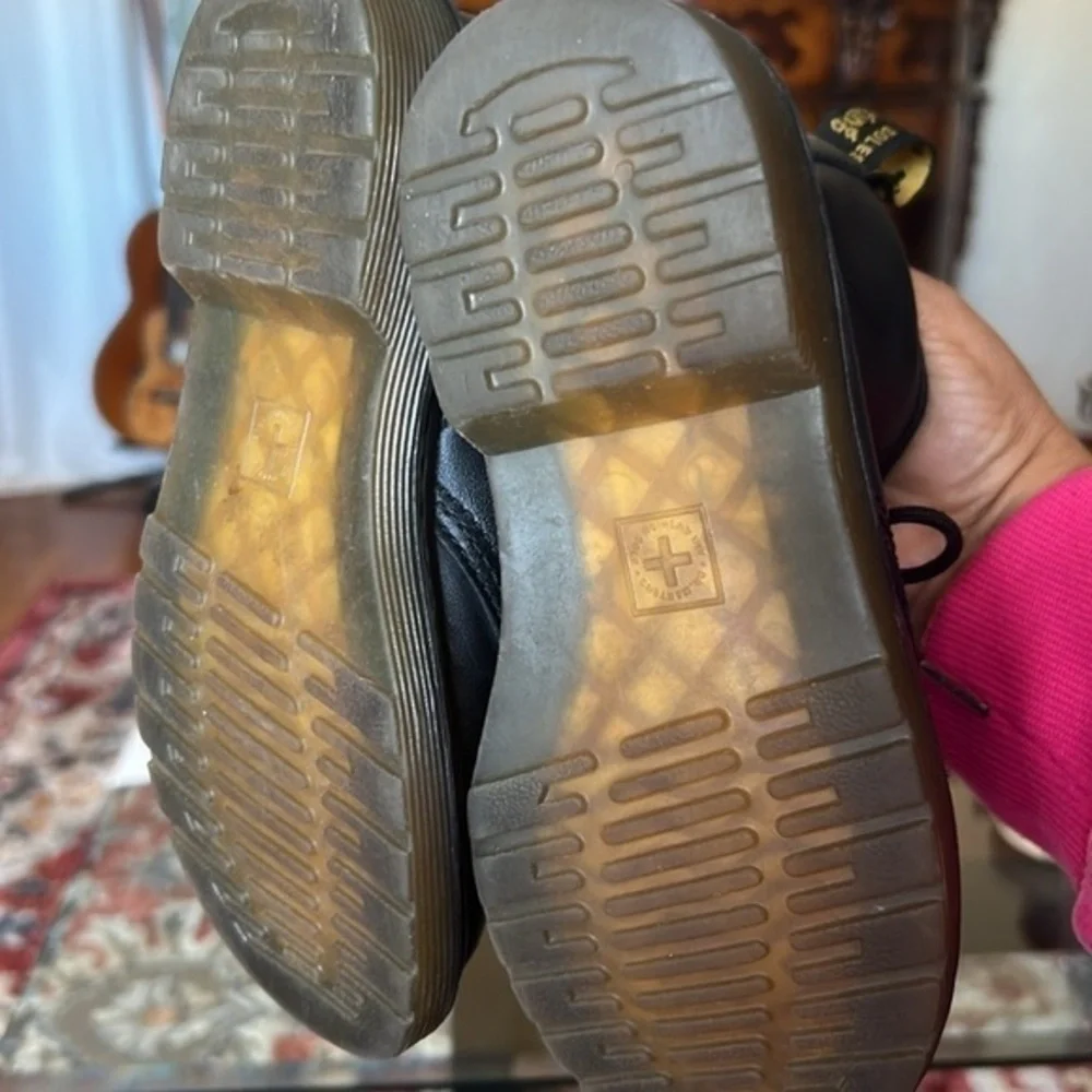 CHILDREN Dr. Martens boots SIZE 1